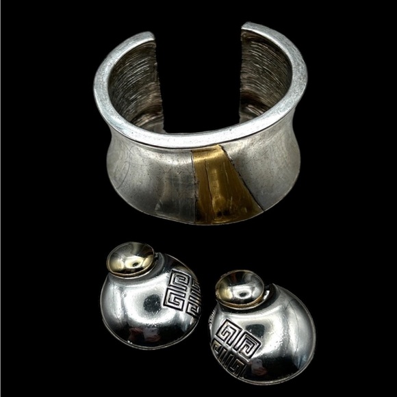 Vintage 80s Rare Givenchy Wide Cuff Two Tone Bracelet & Clip On Earrings Bundle - Picture 9 of 16